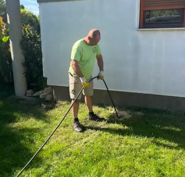 Családi házas környezetben dolgozik a WOMA - Világi Duguláselhárítás